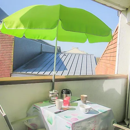 Apartment Cabourg, Cosy Avec Balcon + Parking Prive