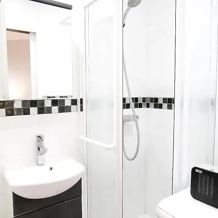 Cabourg, Cosy Avec Balcon + Parking Prive *