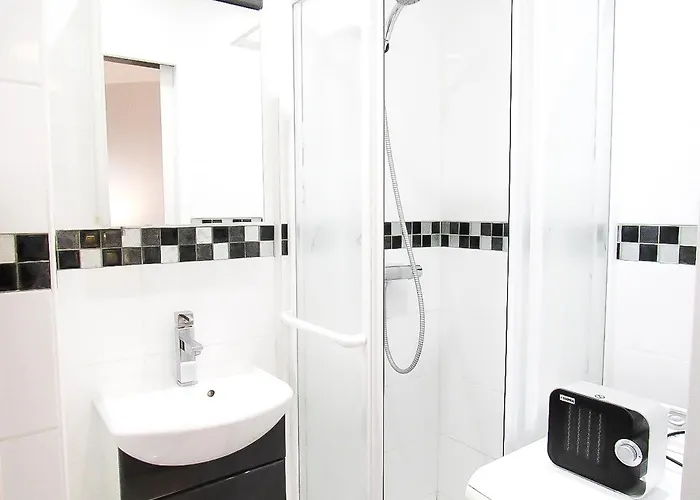 Cabourg, Cosy Avec Balcon + Parking Prive *