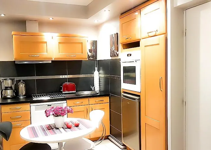 Cabourg, Cosy Avec Balcon + Parking Prive *